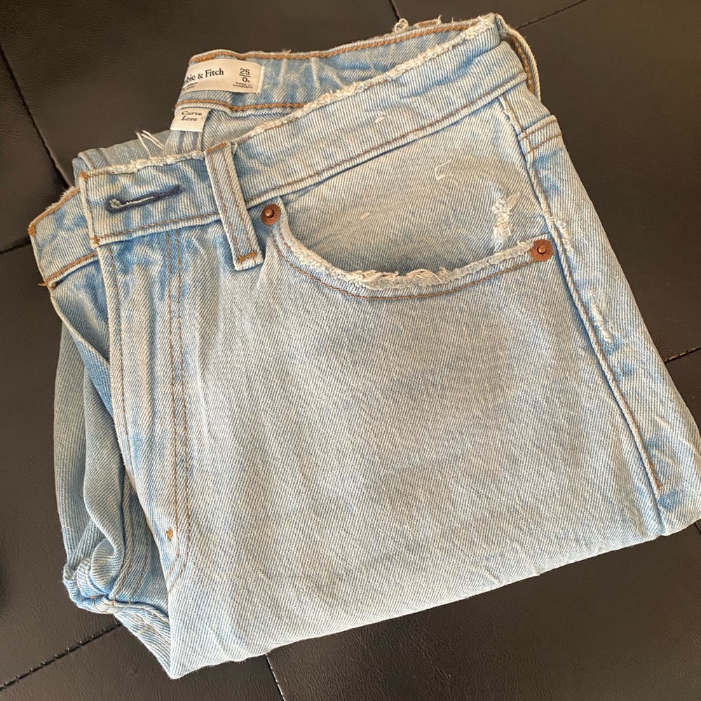 Jeans - Picture 4 of 5